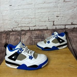 Jordan 4 woman’s size 5.5